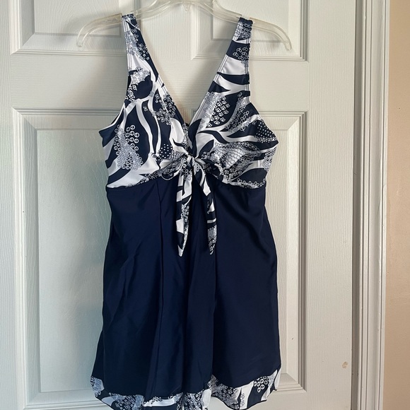 Women's Vacay Colorblock Floral Print Swimsuit Swimwear w/ Built in Boyshort 14 - Picture 7 of 10